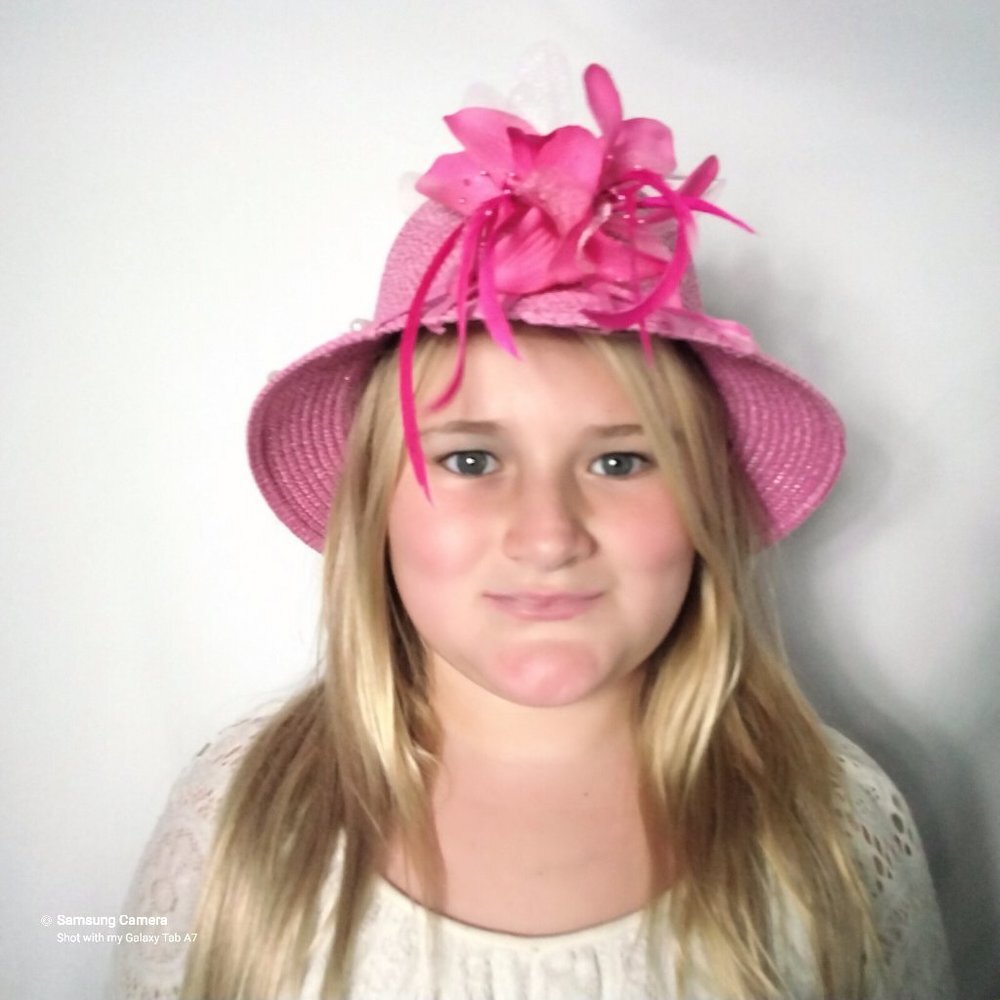 Pink Paper Cloche Hat, Rafia Twine, Detachable Flowers, Seed Beads & Pearls NWT